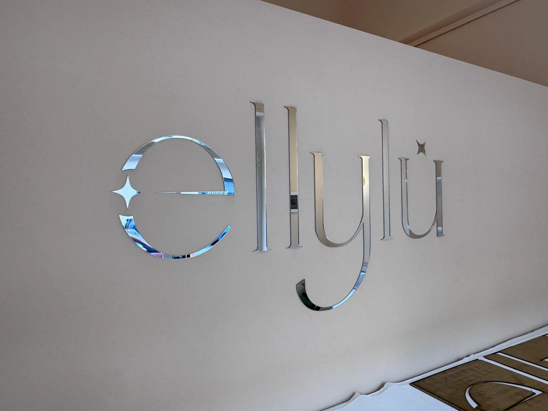 Lavorazione personalizzata realizzata da Neon Vega