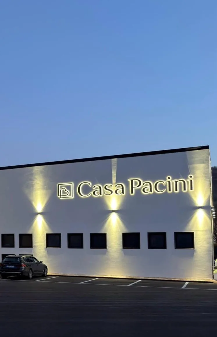 Insegna luminosa Casa Pacini