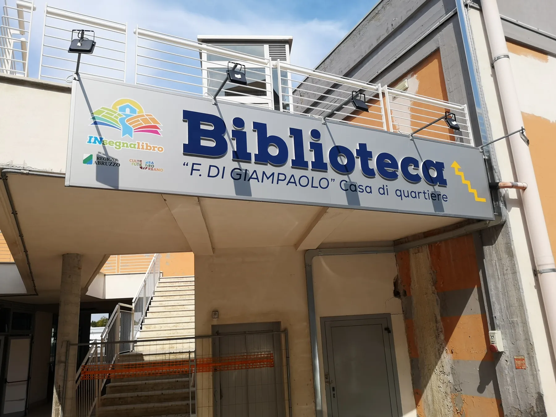 Insegna Biblioteca F. Di Giampaolo