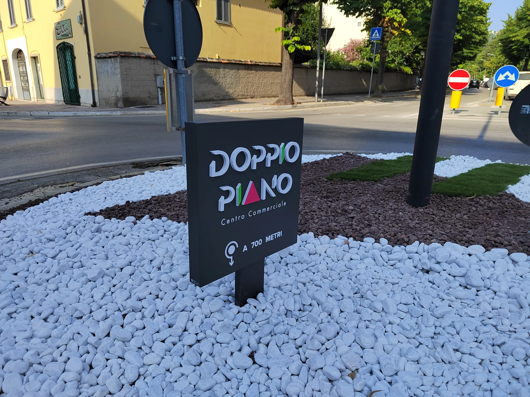 Insegna direzionale Doppio Piano Centro Commerciale