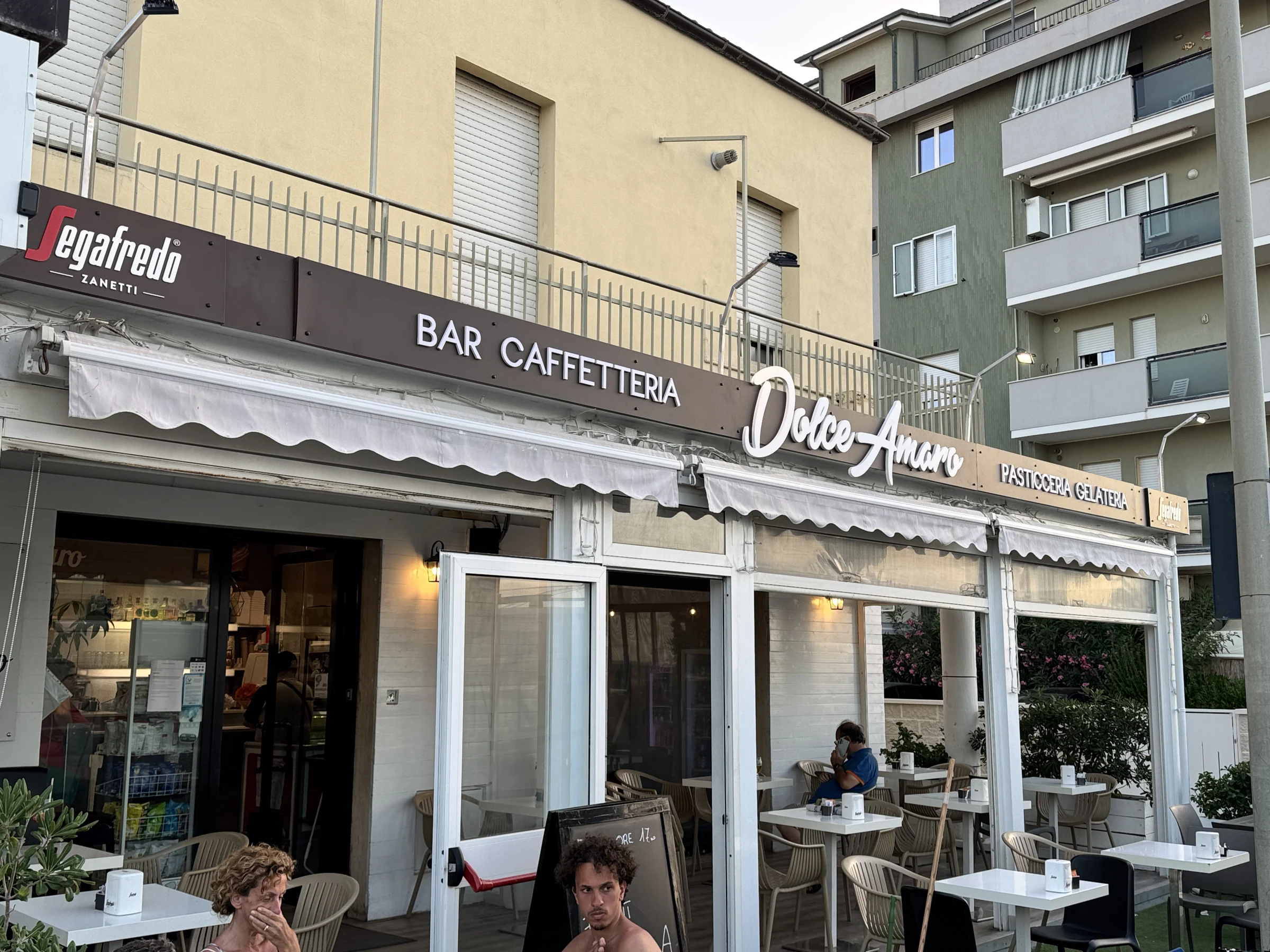 Insegna non luminosa Dolce Amaro