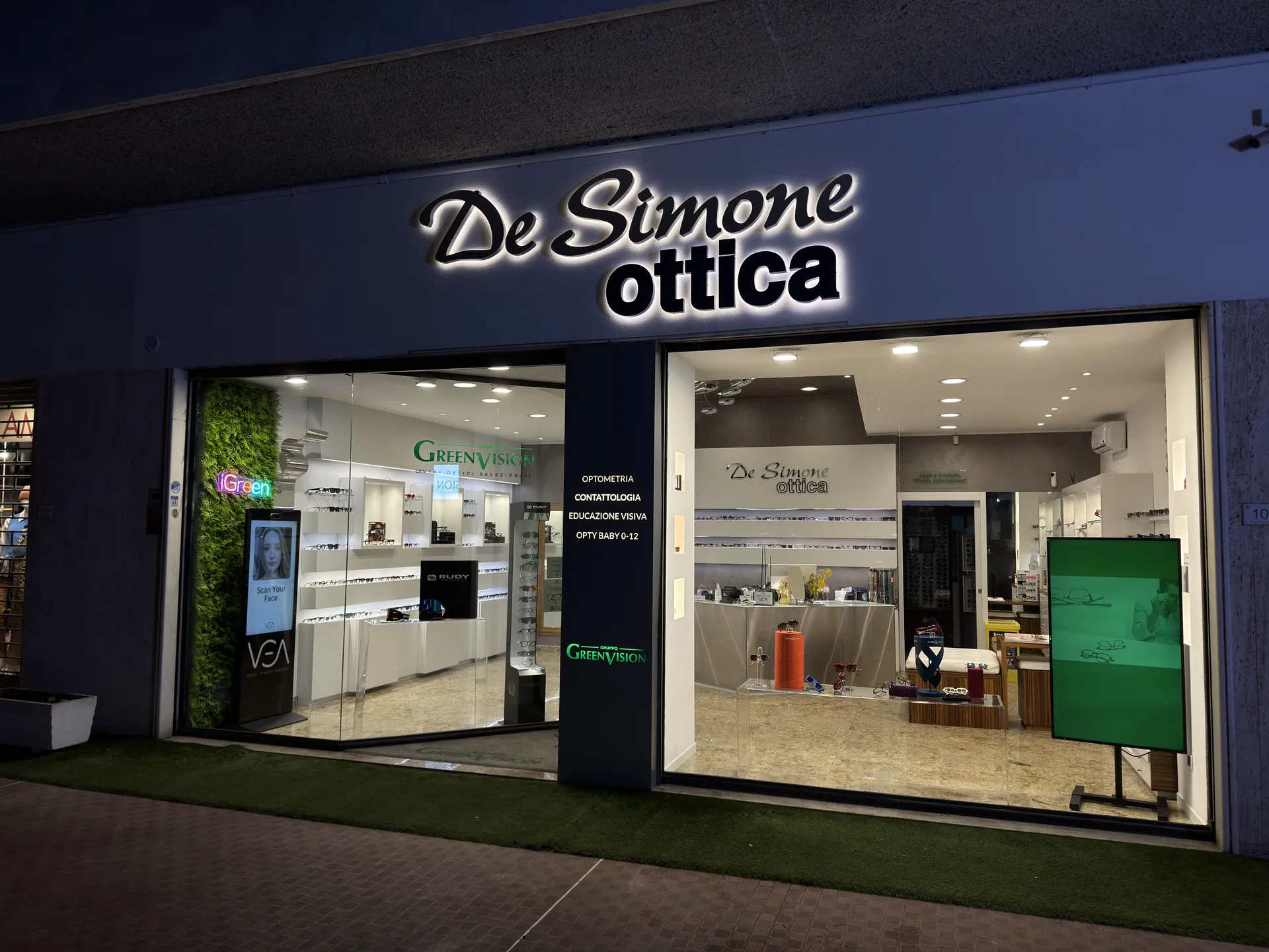 Insegna De Simone