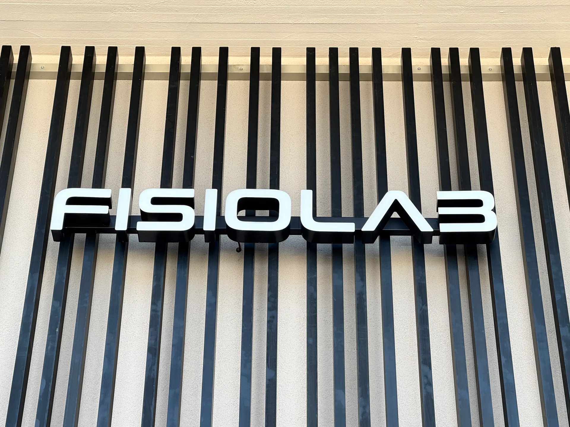 Insegna Fisiolab